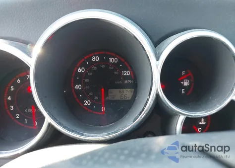 2006 Pontiac Vibe from USA, damaged, VIN 5Y2SL65846Z415991